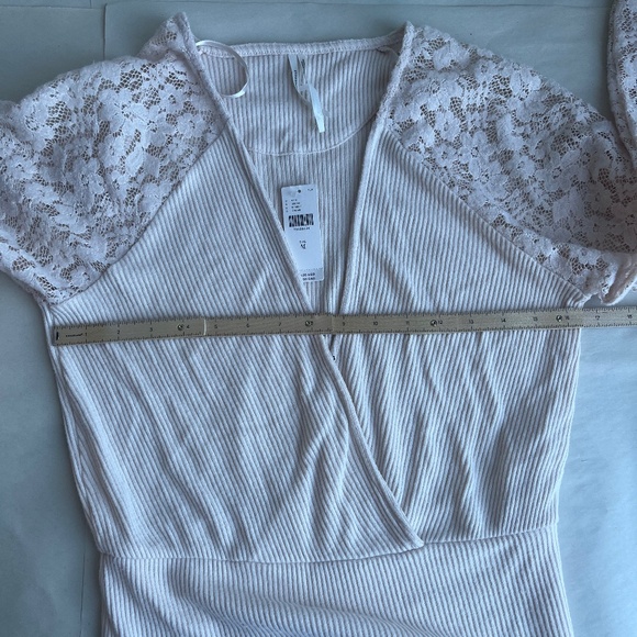 Anthropologie Lace Sleeve Ribbed Knit Surplice Cocktail Top Cream Wrap Sweater - Picture 9 of 10